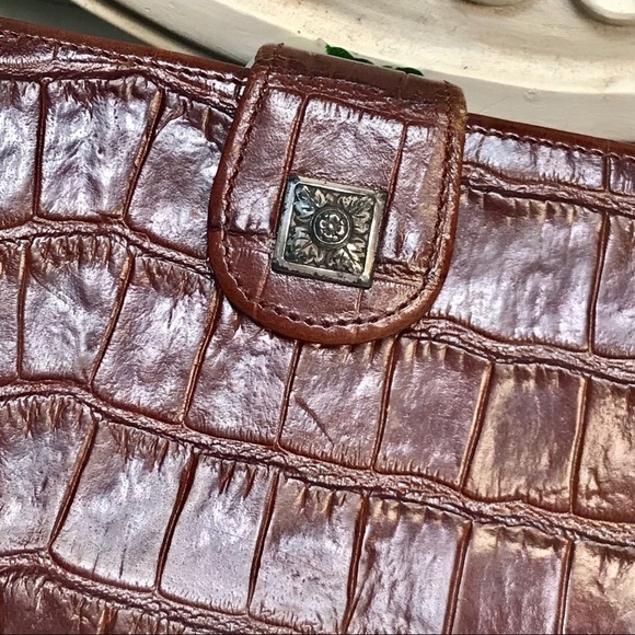 Brighton Vintage Croc Embossed Wallet with Bow - Picture 8 of 8